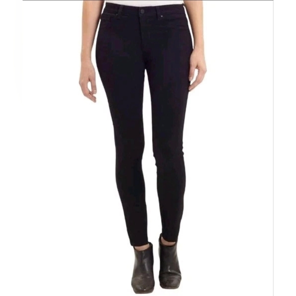 Jones New York Denim - Jones New York Black Label Detail